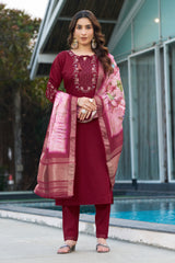 Elegant Straight Kurti Pant Dupatta Set